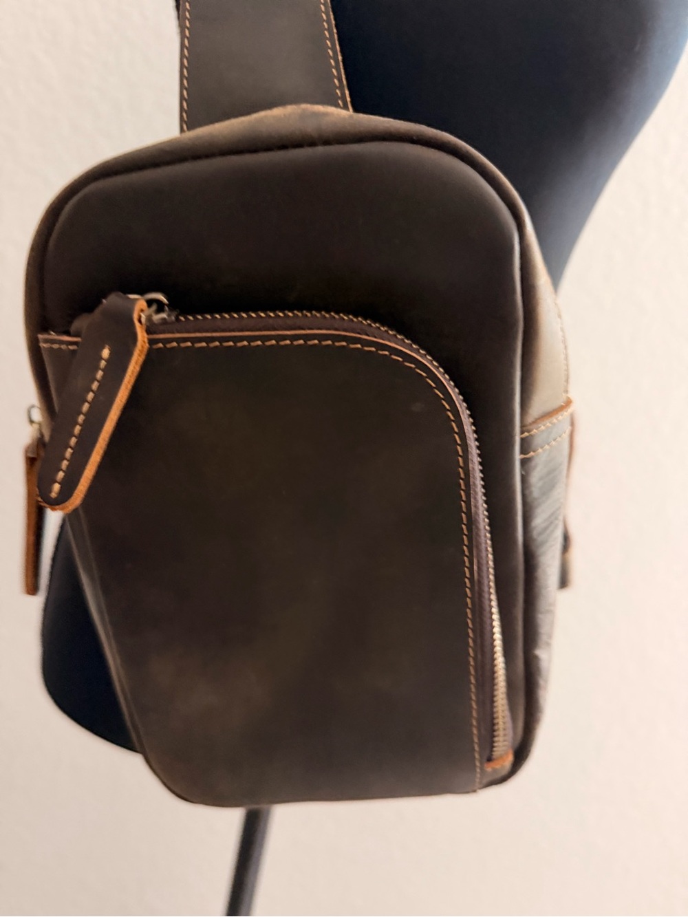 NWOT Brown Genuine Leather Sling Bag | Vintage Crossbody Chest Bag - Picture 2 of 9